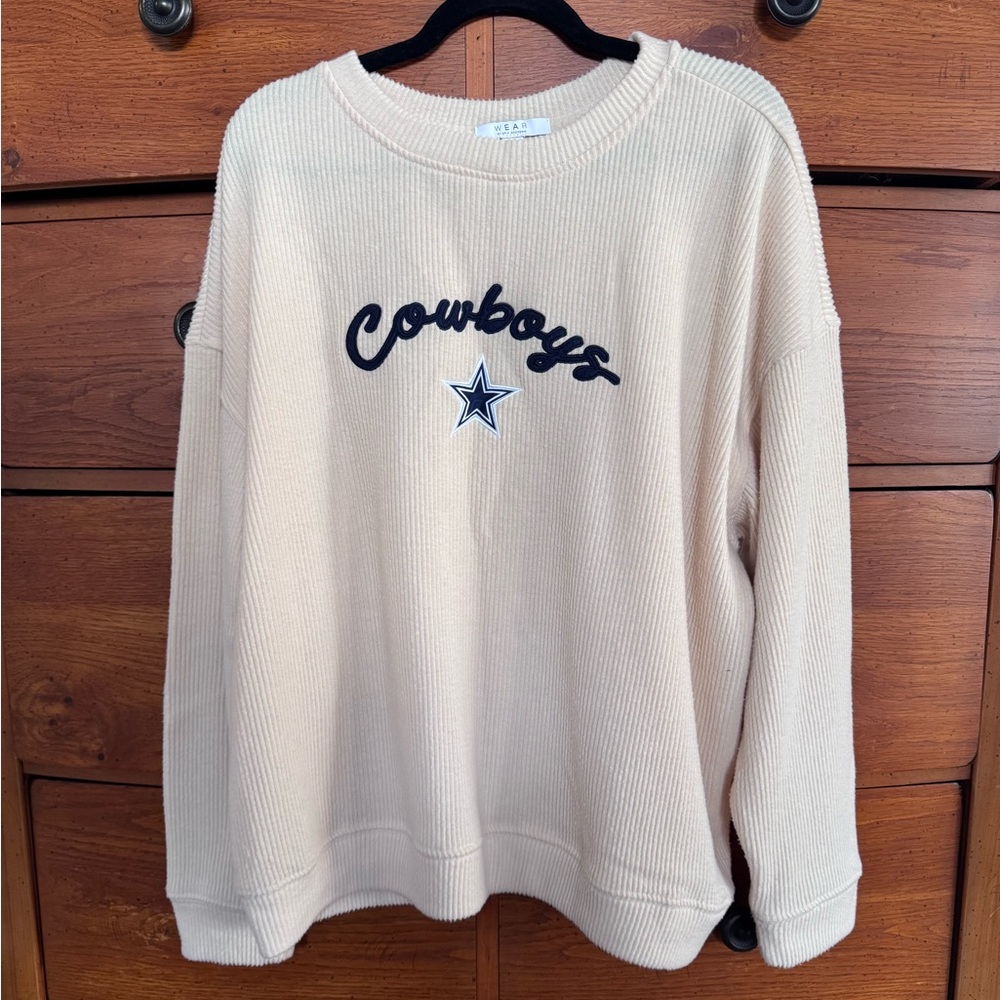 Wear by Erin Andrews Cowboys Beige Ribbed Sweater
